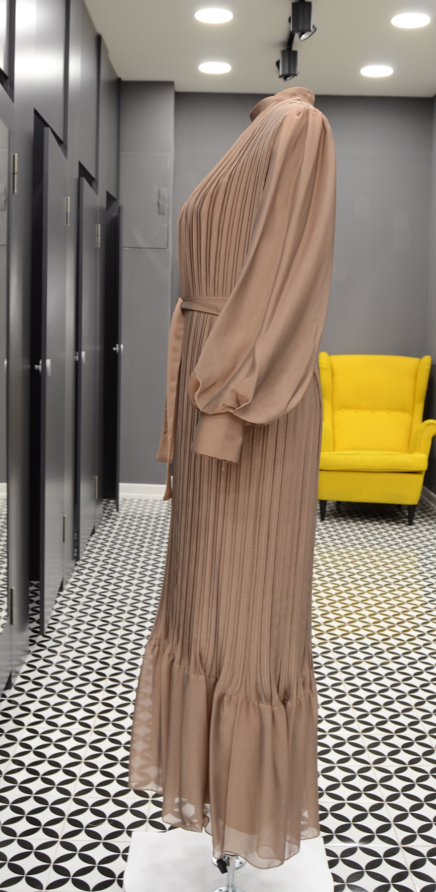 JANJAN PILISE KLEID