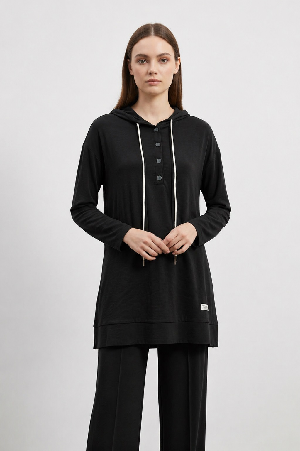 DAMEN FREIZEIT SET MIT KAPUZE – SCHWARZ